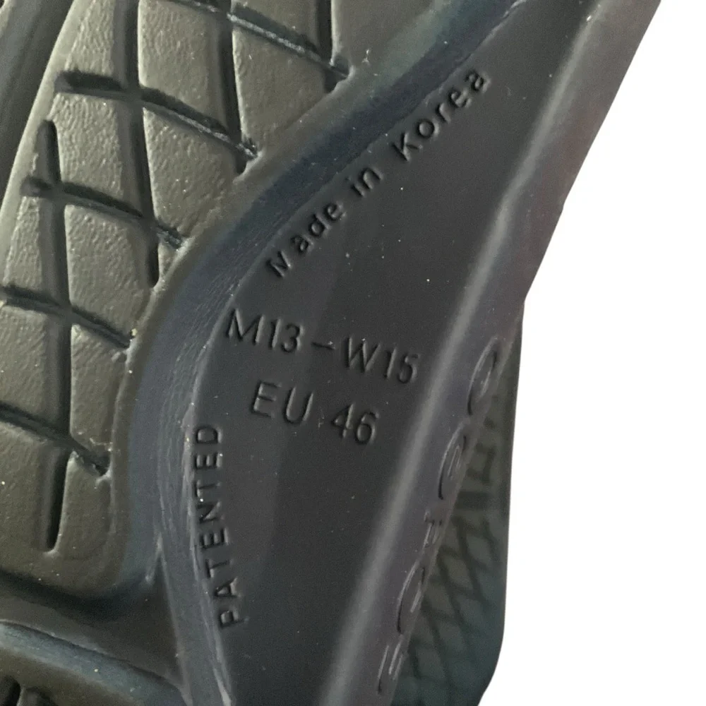 Oofos Men's OOahh Black Open Toe Slip On Slide Recovery Sandals Size 13 US